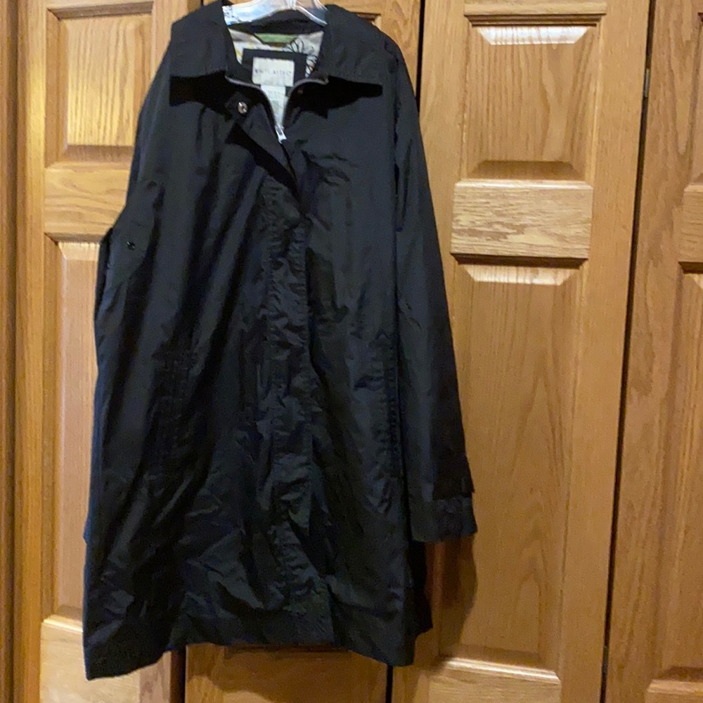Black light weight spring or fall jacket size large.